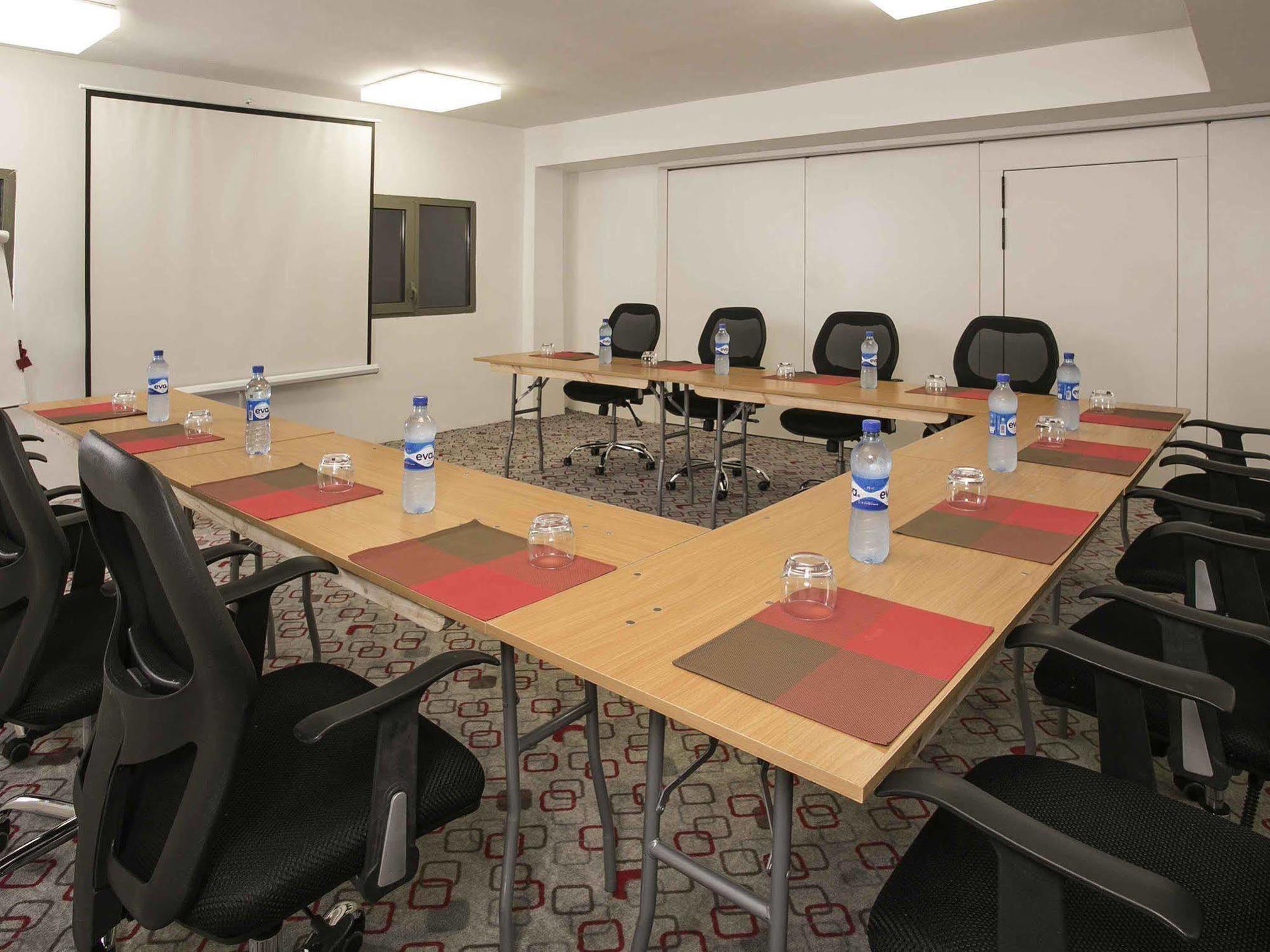 Ibis Lagos Икея Экстерьер фото